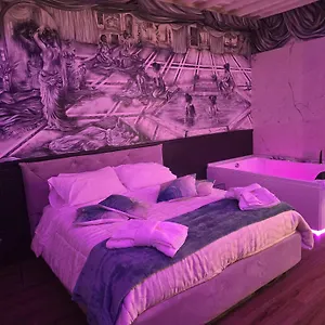 Mirror Jacuzzi Colosseo Monti Bed & Breakfast Rome
