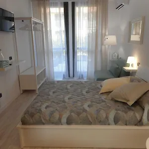 Borgo Antico Self Check-in Guest house Bergamo